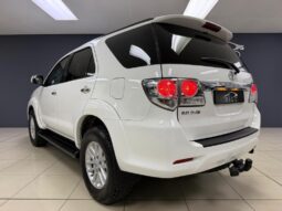 
										2014 Toyota Fortuner 3.0d-4d R/B Auto full									