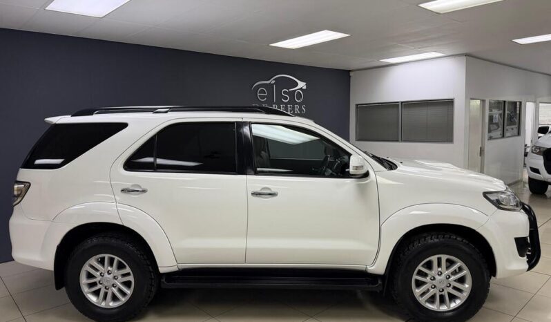 
								2014 Toyota Fortuner 3.0d-4d R/B Auto full									