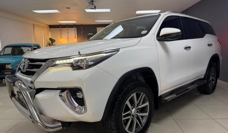 
								2019 Toyota Fortuner 2.8GD-6 R/B Auto full									