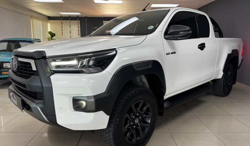 
								2023 Toyota Hilux 2.8 GD-6 Rb Legend 4X4 Auto P/U E/cab full									
